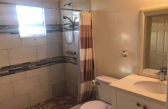 1 Bedroom Apartment away from home vibes