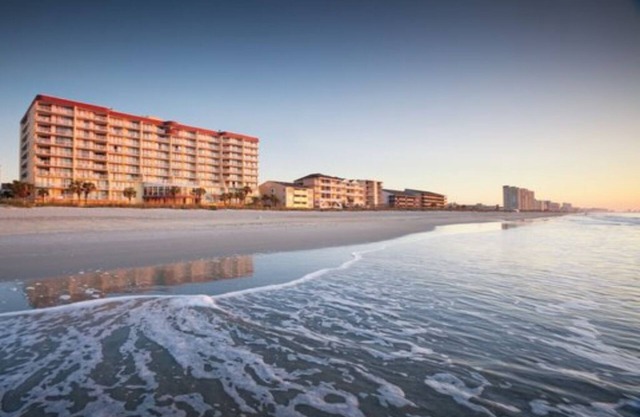 1 Bedroom Deluxe Condo w/ Kitchen on Myrtle Beach, Westwinds Resort!!!