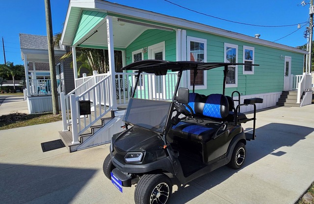 SPACIOUS 1 BEDROOM HOUSE IN DISNEY AREA 5 STAR RATED MILL CREEK GOLF CART RESORT