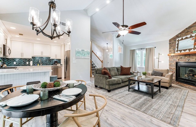 ~ 1 Mi to Dtwn Alpharetta: Home w/ Screened Porch!