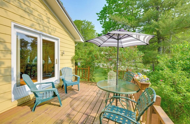 1 Mi to Main St: Charming Elsworth Home w/ Yard!