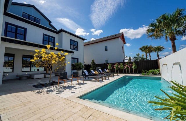 Evermore Estate: 10BR Home with Theater ADA
