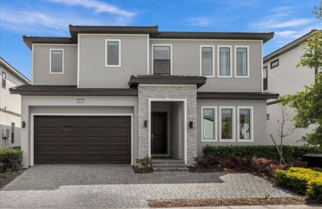 10 Bedrooms/ 9 Bathrooms/ Paradiso Grande (6216SS)