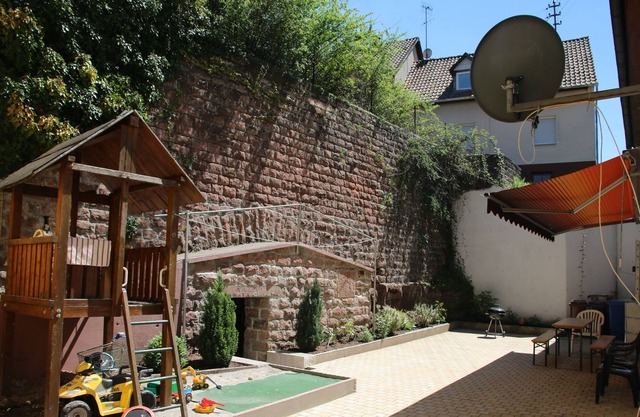 100 m2 Whng. a un precio inmejorable! Situado en el precioso Schonau! Hasta 10 personas