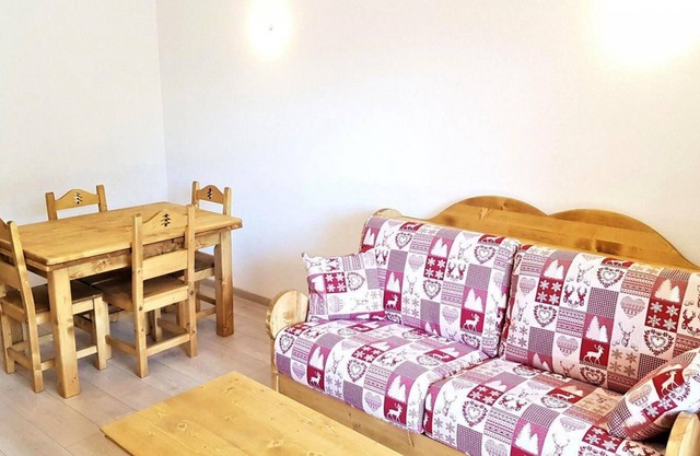 150m from resort center, Ground floor, terrace, balcony, parking, tv, 31m², La Joue du Loup