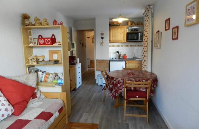 100m del centro estación, vista valle/pistas, parking, local para esquís, 21m², Les 7 Laux