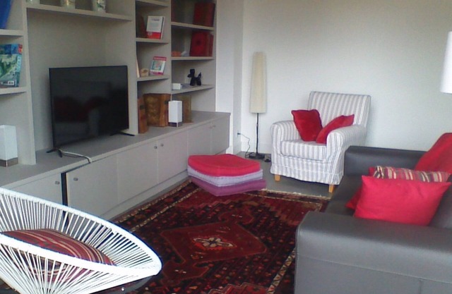 Apartamento de 105m2 tranquilo, luminoso centro de la ciudad con parking