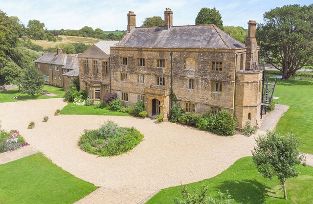 Alojamiento de 11 habitaciones en Hooke, cerca de Beaminster.