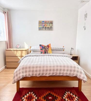 12 Penn Gardens- Apart 2