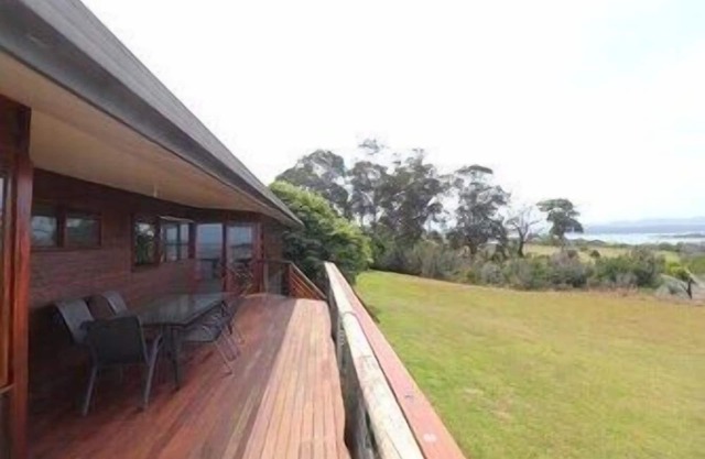 14 Mirrabooka Road, Mallacoota