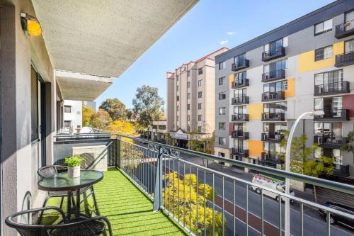 14 Roomy Restrelax Eastperth 2brparking