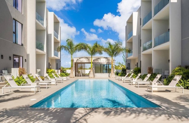 Walk to Grace Bay- Stunning Pool Views ! Z-B103