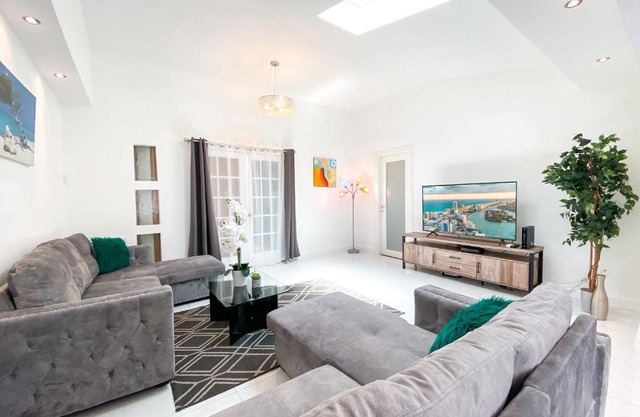 1509 Astor of Hollywood