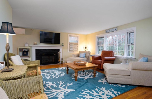 177 Old Stage Road Centerville - - Family Tides