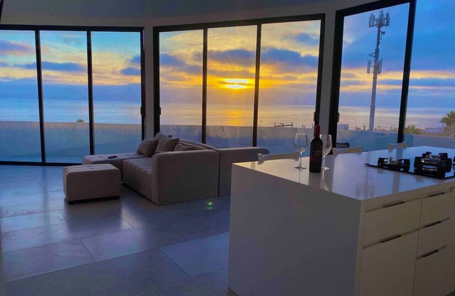 180° Ocean View Penthouse -Rosarito