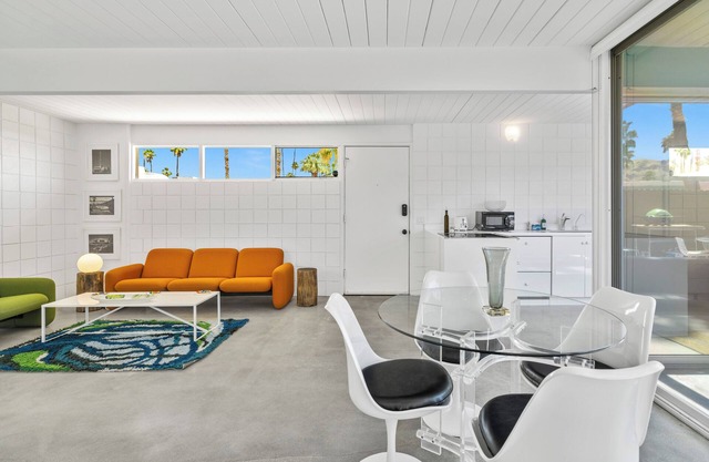 1957 Modern Hideaway - A Ryson Property