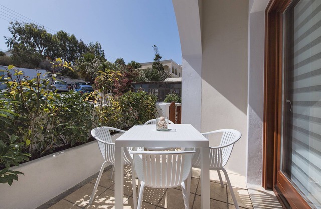 Modern House in the City Centre Fira for 5 Guests