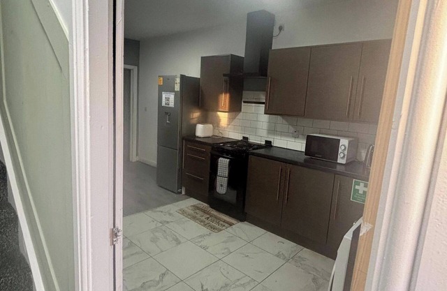 Green Road Haven - Cozy Retreat in Dudley