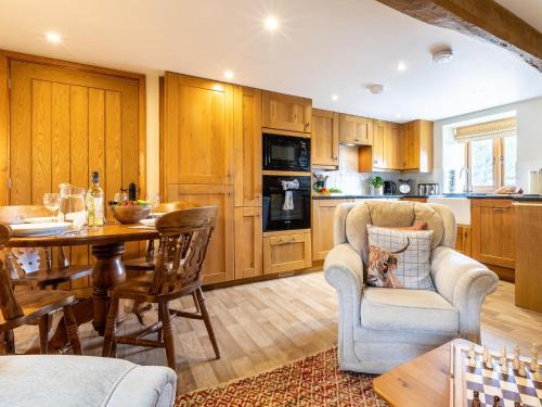 2 Bed in Godshill 95175
