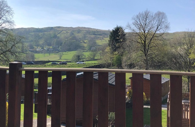 2 Bed Lodge-Sleeps 4-Valley View-Pet Friendly