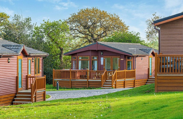 2 bedroom accommodation in Nr St Austell