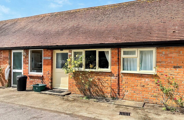 Alojamiento de 2 habitaciones en East Orchard, near Shaftesbury