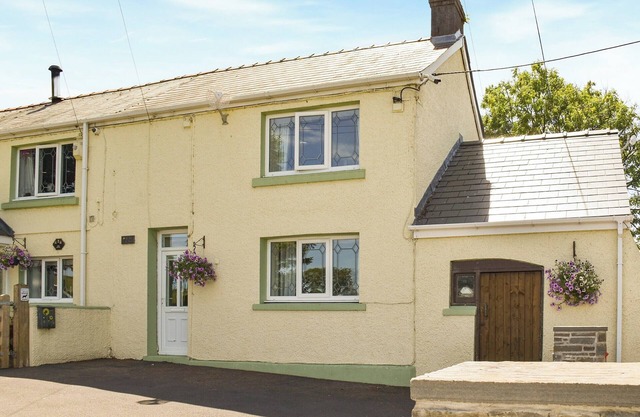 Alojamiento de 2 habitaciones en Llandyfan, Ammanford