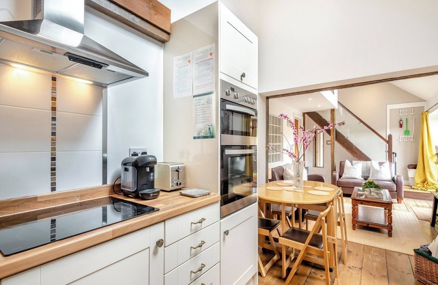 2 bedroom accommodation in Hickling