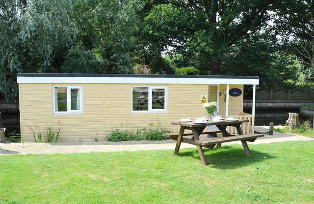 Alojamiento de 2 habitaciones en Stalham Staithe, cerca de Stalham