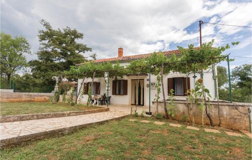 2 Bedroom Beautiful Home In Krnica