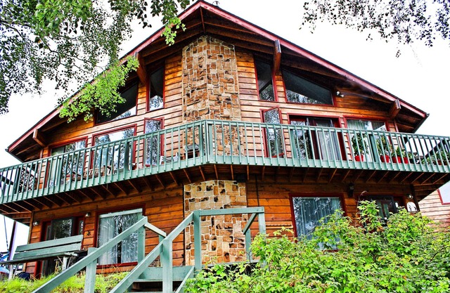 Hideaway del río Kenai de 2 habitaciones, ubicado justo en el río Kenai.