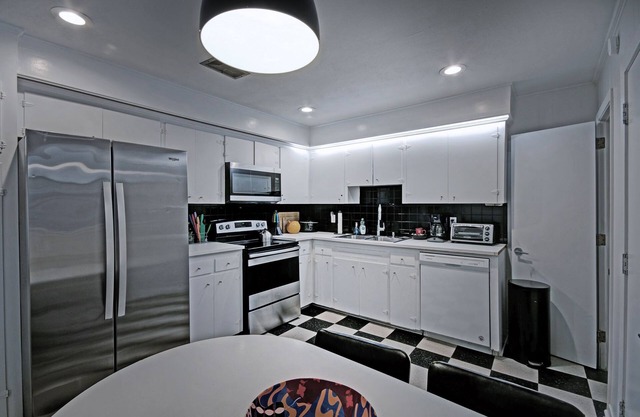 2 Bedroom Unit Near Hospitals in Fondren Jackson