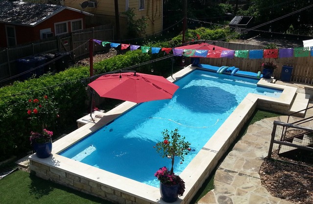 Tesoro histórico de 2 dormitorios con piscina en N Flores, se admiten mascotas