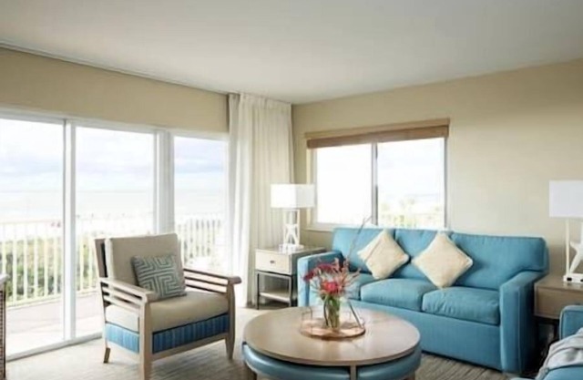 2 Charter Club Marco Island Beachfront Resort