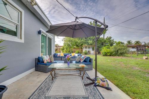 2 Mi to Hard Rock Stadium Home with Spacious Yard