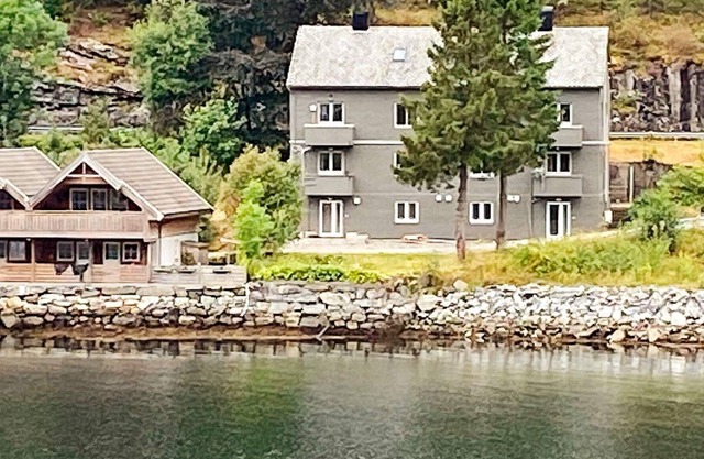 4 personas casa en Leirvik i Sogn