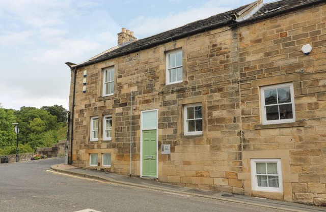 2 Riverside, CASTILLO BARNARD