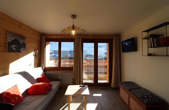 200m del centro estación, 4.o piso, balcón, tv, local para esquís, 33m², Tignes