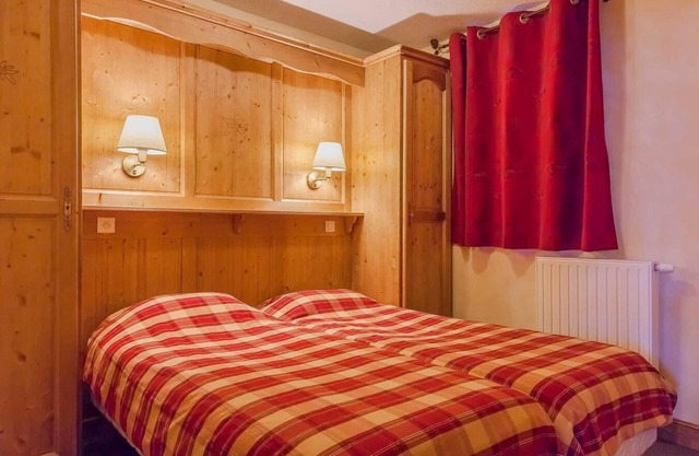 200m del centro estación, piscina, sauna, hammam, balcón, parking, tv, local para esquís, 50m²