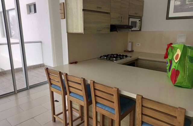 203F. Apartamento de 3 Habitaciones en Coveñas: Frente al Mar y Piscina Fontaine
