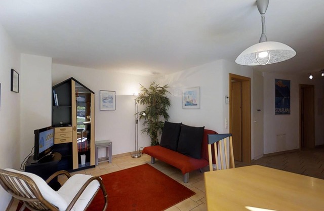 Apartamento 2½ piezas en la planta baja, 53 m2.
