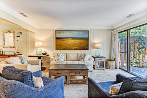 2129 Beach Wood