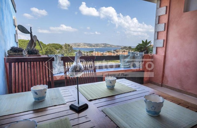 23 BAIA FARO - Trilocale mansardato con ampia terrazza vista mare