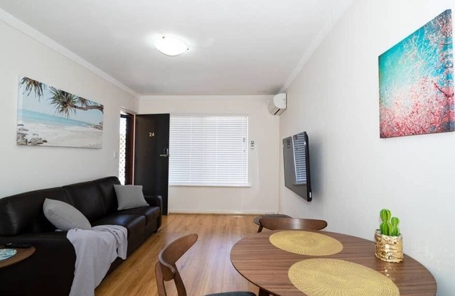 Este nuevo y hermoso apartamento de una habitación se encuentra en el corazón de Rivervale