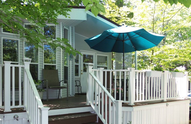 27 Purple Rd, 2 Bdrm-2 baños completos / Great Loc / Agrega facilidad, comodidad, comodidad