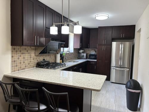 2B2B unit next to Bayside LIRR
