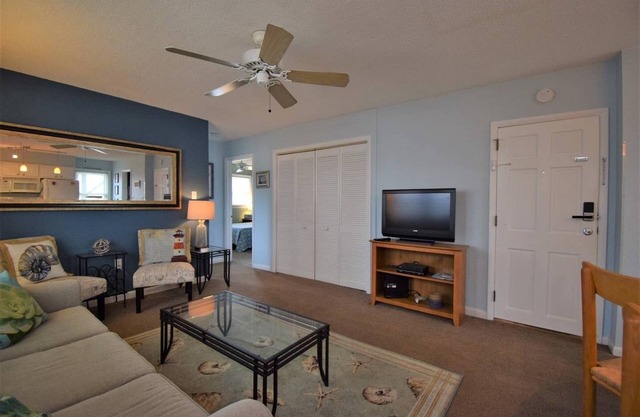 2BR Condo en el corazón del centro de la ciudad - A pie de playa y tiendas