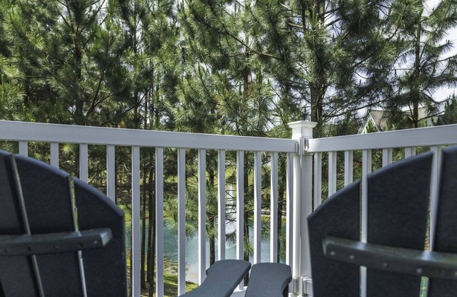 2BR Cottage w/Modern Kitchen, Outdoor Dining & Washer/Dryer Access | 2 Units