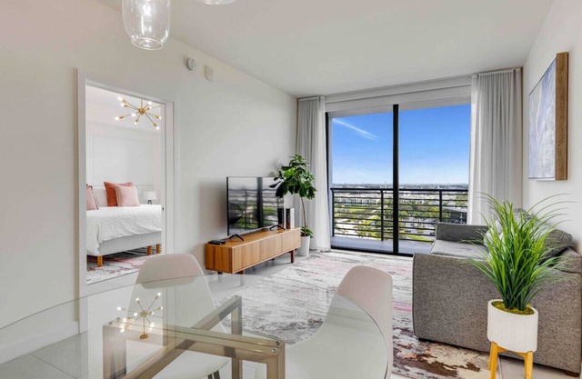 2BR Luxury Stay | Downtown Doral’s Best Location