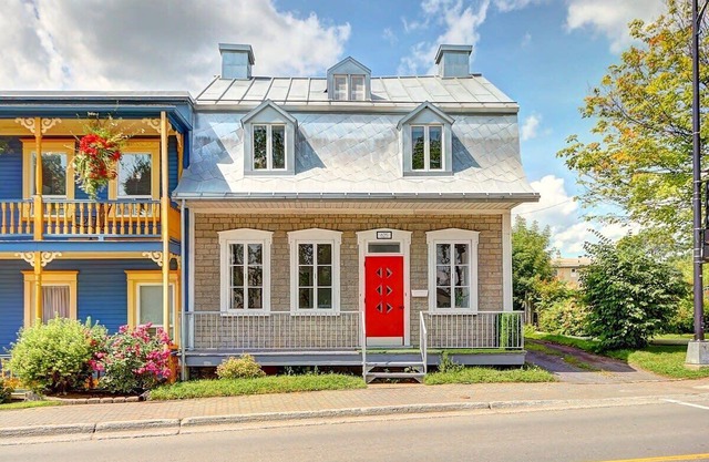 2BR w/ Hot Tub & 2 Parking | 8 min to Old Quebec